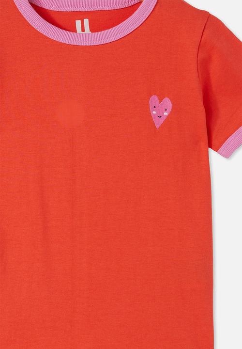 Cotton On - Penelope short sleeve ringer tee - red orange/ happy heart