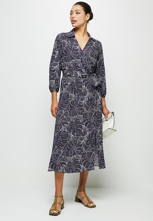 edit - Collared wrap maxi dress - navy palm
