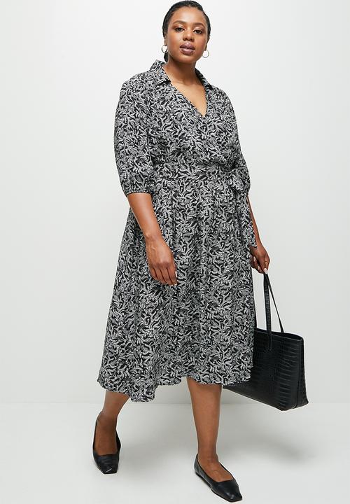 edit Plus - Collar mock wrap midaxi - black paisley