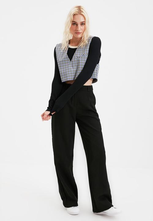 Trendyol - Wide leg pleated trousers - black