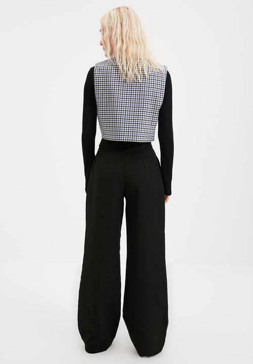 Trendyol - Wide leg pleated trousers - black