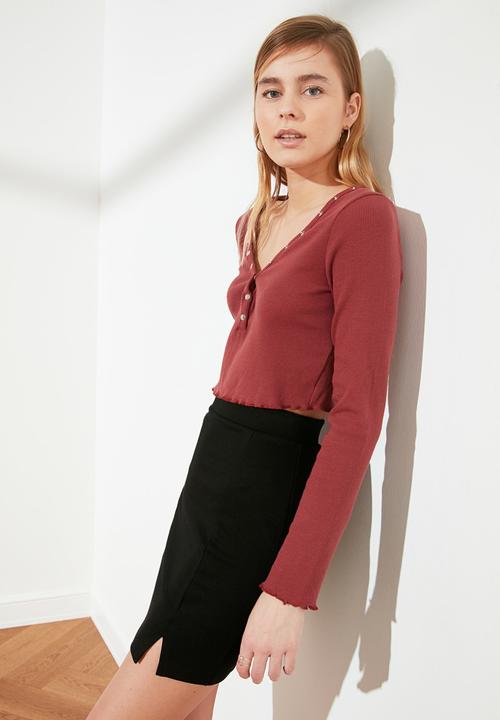 Trendyol - Slit mini knitted skirt - black