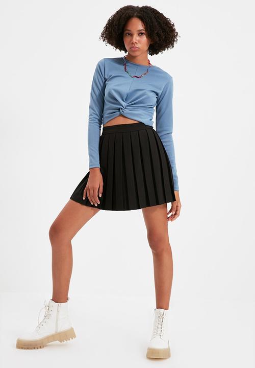 Trendyol - Pleated skirt - black