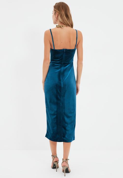 Trendyol - Wrap velvet dress - petrol