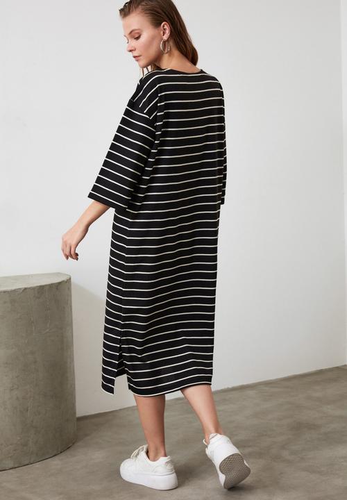 Trendyol - Striped midi sweat knit dress - black