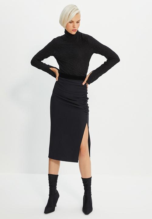 Trendyol - Pleated slit detailed skirt - black