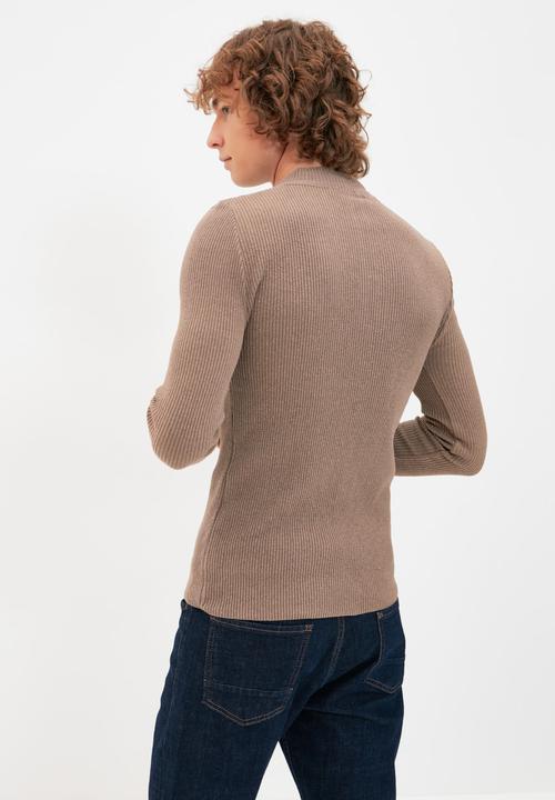 Trendyol - Jarred slim fit quarter zip knit - mink