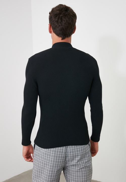 Trendyol - Jarred slim fit quarter zip knit - black