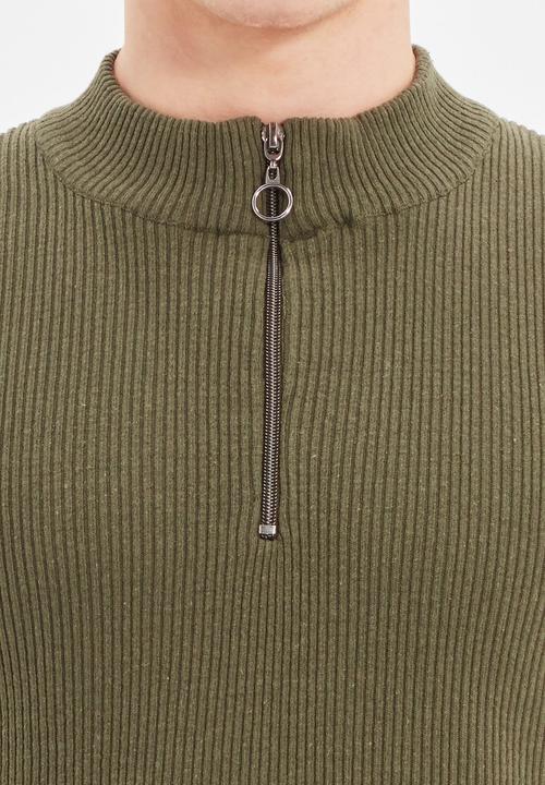 Trendyol - Jarred slim fit quarter zip knit - khaki