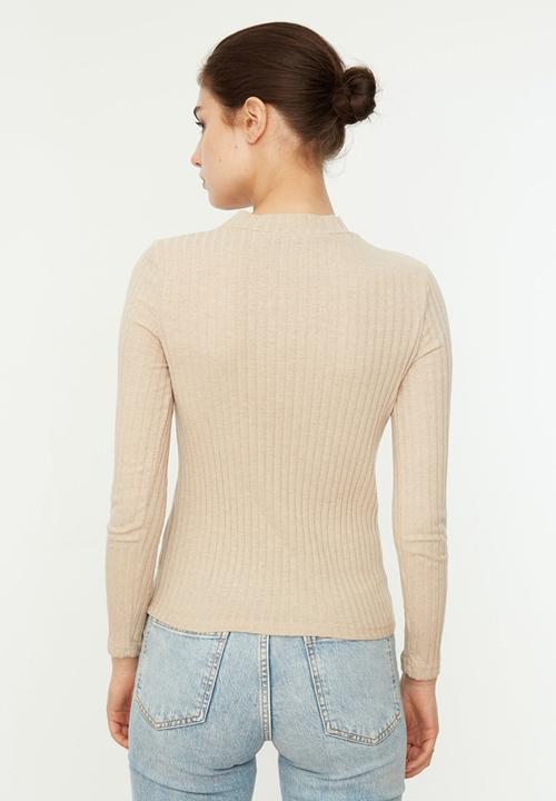 Trendyol - Round neck top - beige