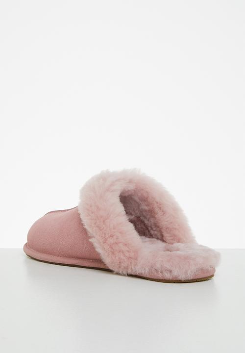 UGG® - Scuffette ii - shell