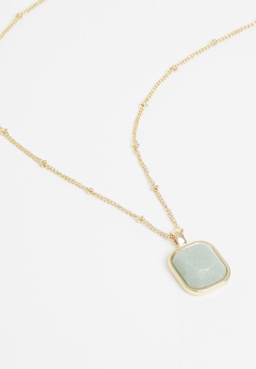 Rubi - Premium pendant necklace - gold plated jade