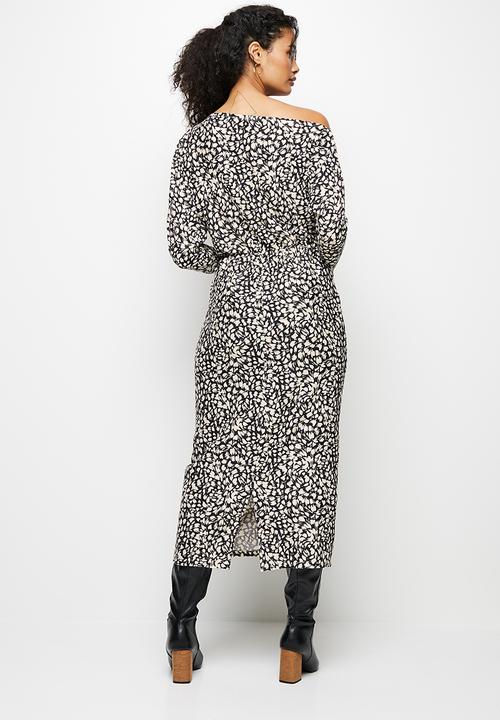 MILLA - Slash neck bodycon dress - black & ecru