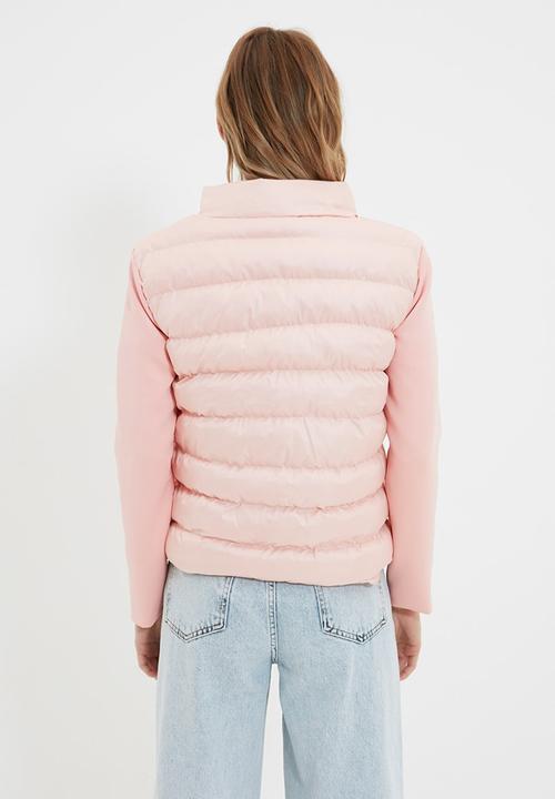 Trendyol - Sleeve detailed quilted coat - powder pink