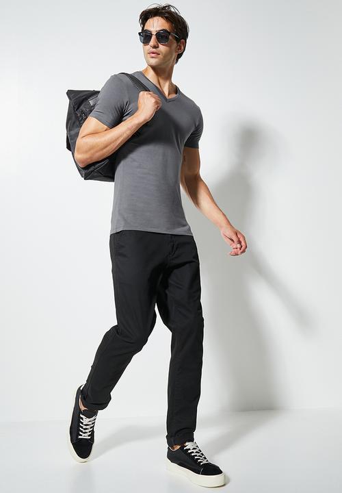 Superbalist - James muscle fit vee neck tee - charcoal grey