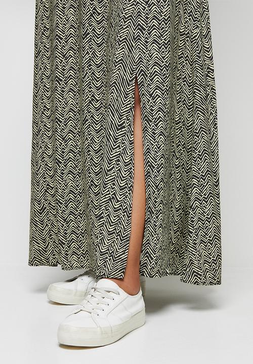 edit - Pull on slit maxi skirt - black & stone