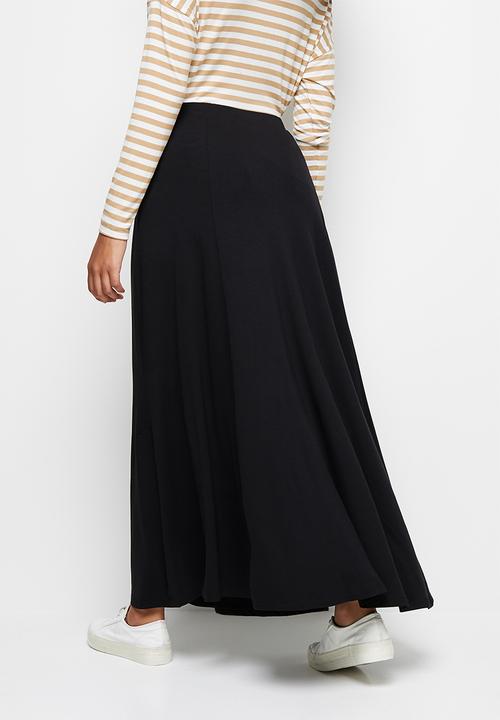 edit - Slit knit maxi skirt - black