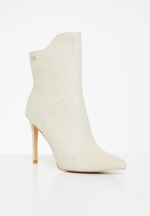 Miss Black - Boss2 ankle boot - bone