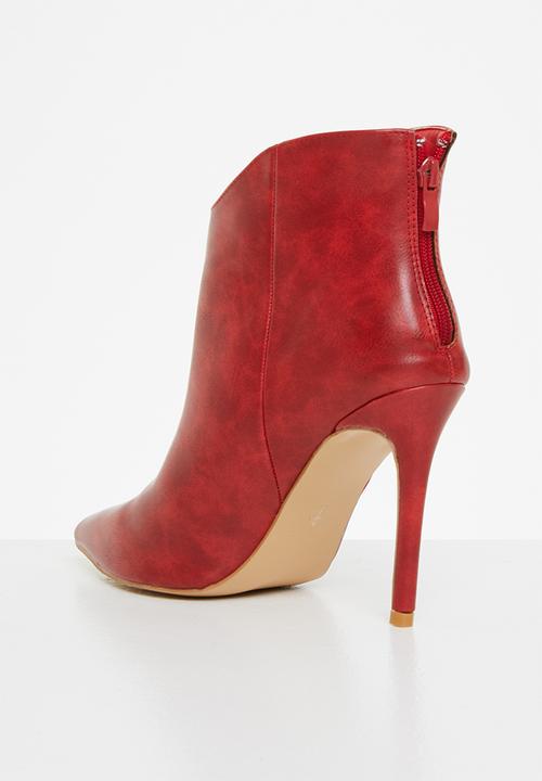 Miss Black - Boss1 ankle boot - red