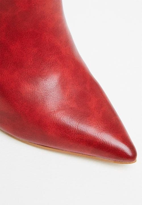 Miss Black - Boss1 ankle boot - red