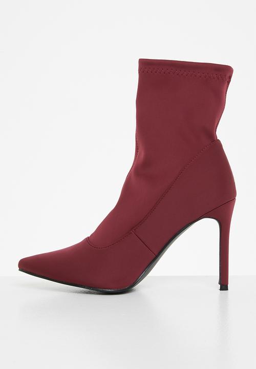 Miss Black - Lykra1 sock boot - burgundy