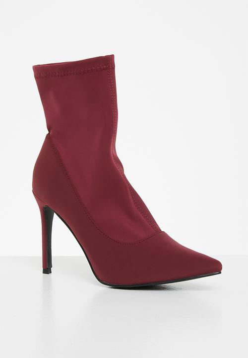 Miss Black - Lykra1 sock boot - burgundy