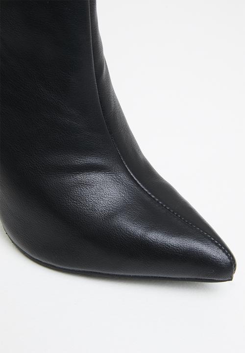 Miss Black - Boss3 ruched boot - black