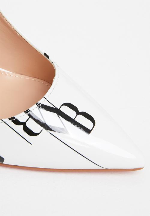 Miss Black - Lou10 court heel - white