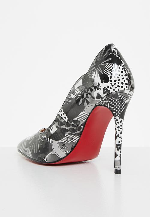 Miss Black - Lou4 court heel - black