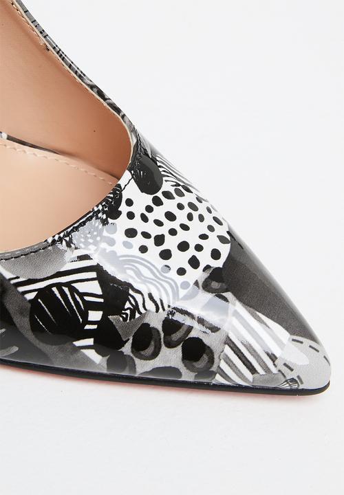 Miss Black - Lou4 court heel - black