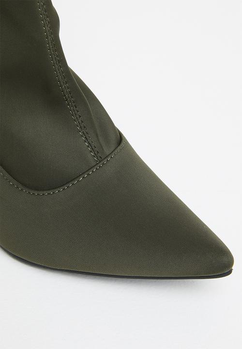 Miss Black - Lykra1 sock boot - olive