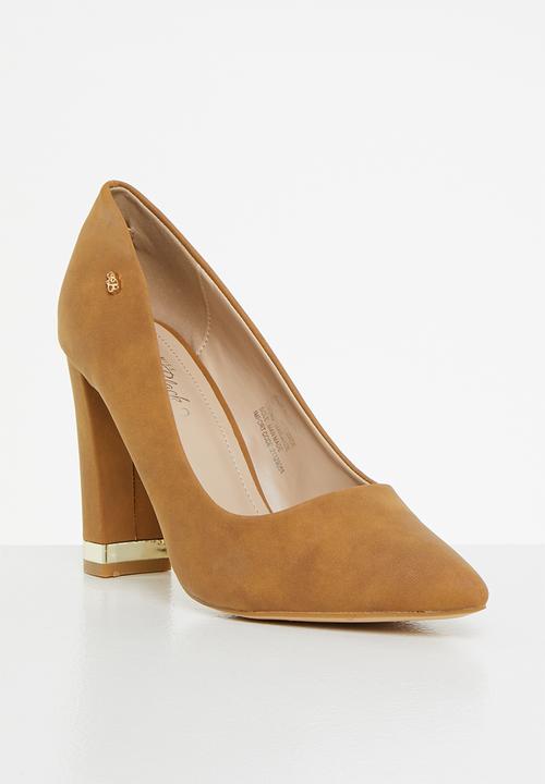 Miss Black - Pisa1 court heel - camel