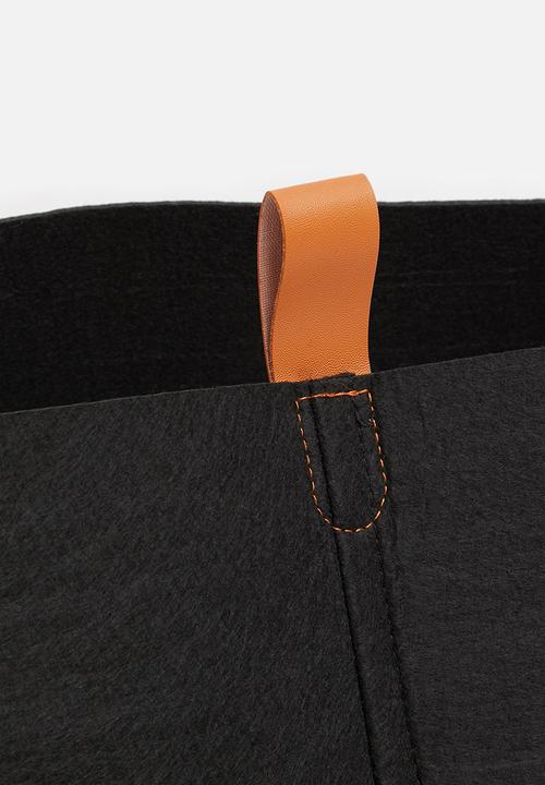 Sixth Floor - Felt basket - black