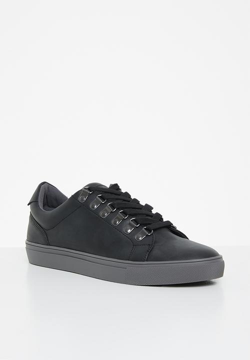 Steve Madden - Delta - black
