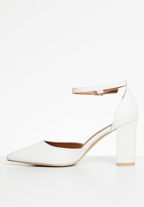 Superbalist - Nala closed block heel - white