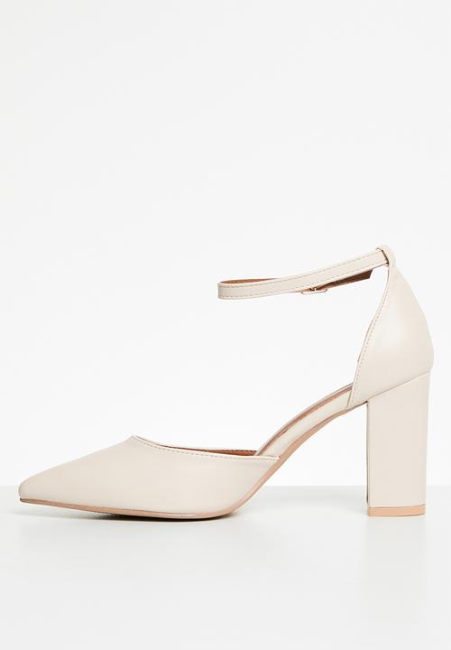 Superbalist - Nala closed block heel - natural