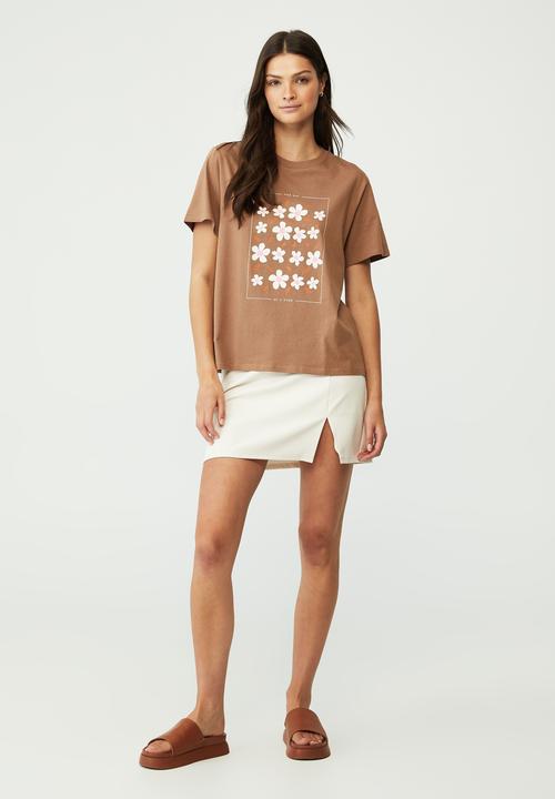 Cotton On - Regular fit graphic tee - cocoa bean 
