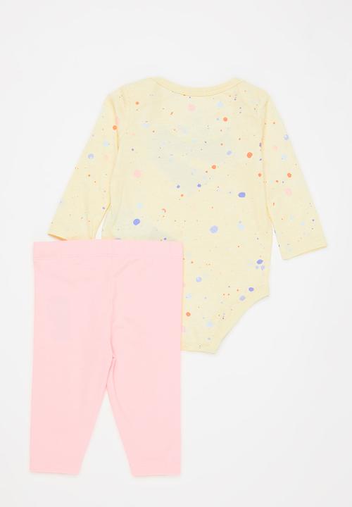 Nike - Nkg ls bodysuit pant set - yellow & pink