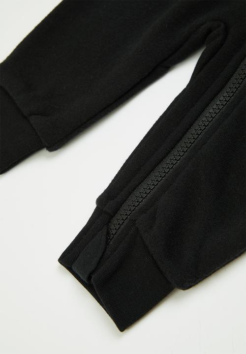 Nike - Nkb rise hooded coverall - black