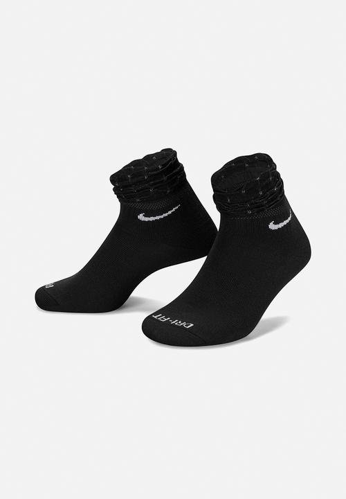 Nike - Nike everyday training ankle socks - black & white