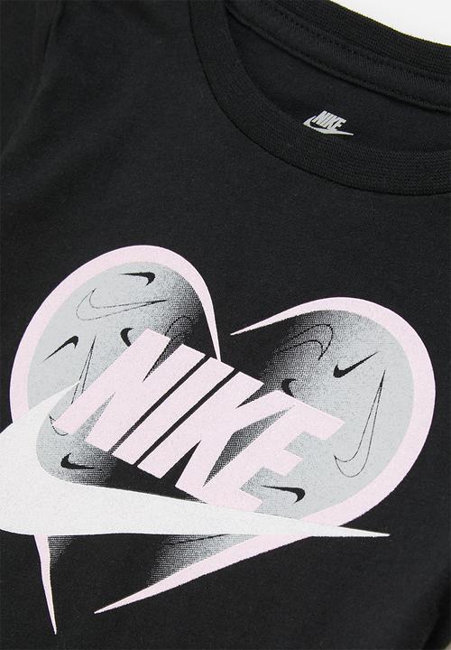 Nike - Nkg seasonal heart tee - black
