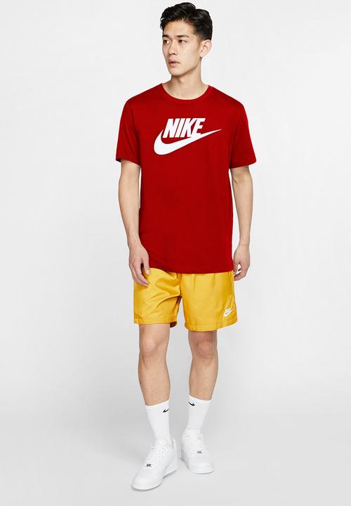 Nike - NSW Icon Futura short sleeve Tee - university red