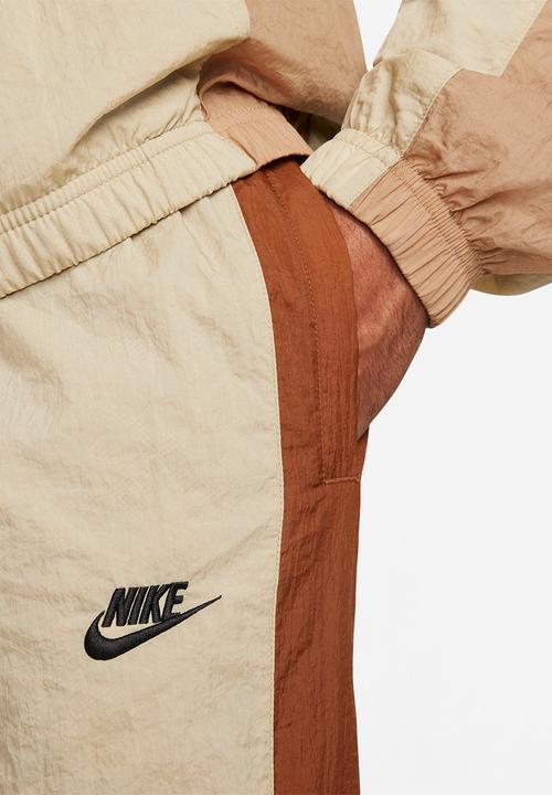 Nike - NSW Spe Woven Hooded Tracksuit - limestone