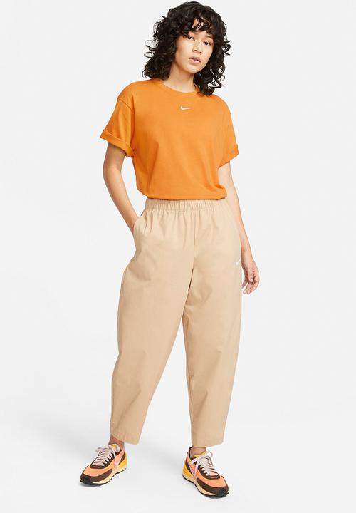 Nike - Nsw essntl tee bf lbr - light curry