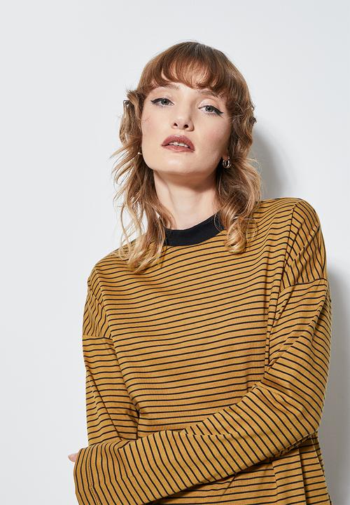 Superbalist - Striped funnel neck tees - tobacco & black stripe
