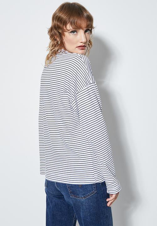 Superbalist - Striped funnel neck tees - black & white 