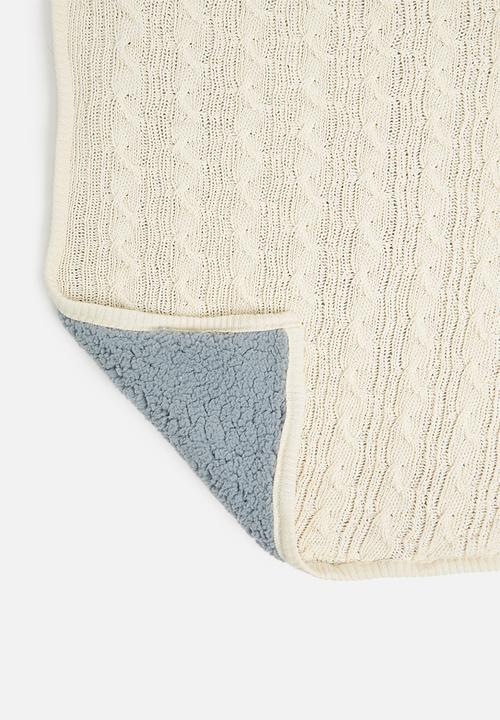 Sixth Floor - Knitted sherpa throw - natural/grey