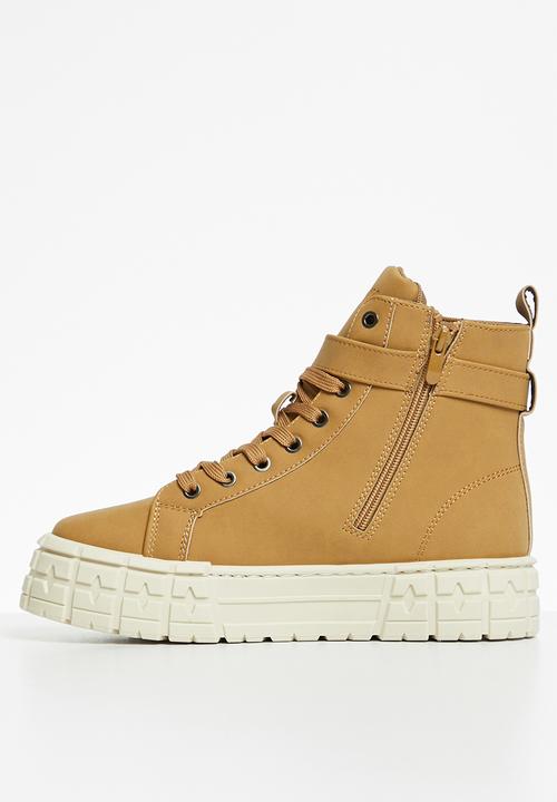 Plum - Skysen chunky lace-up boot - tan