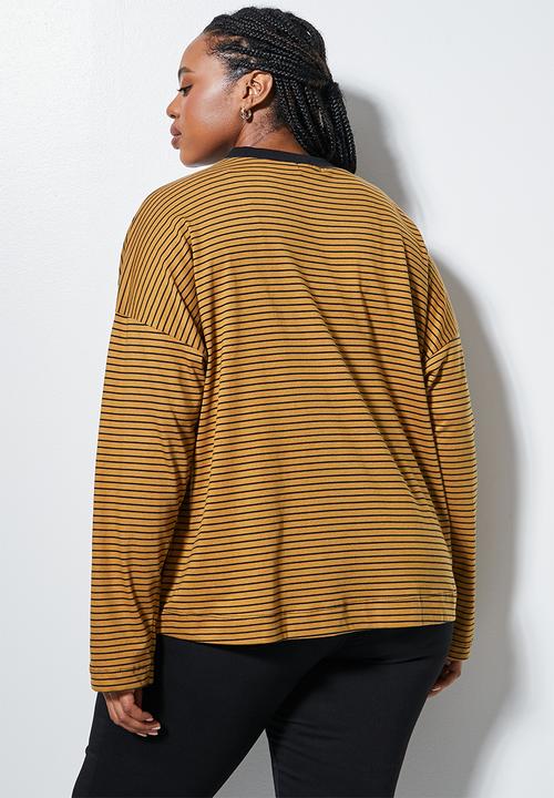 Superbalist - Striped funnel neck tee - tobacco & black stripe