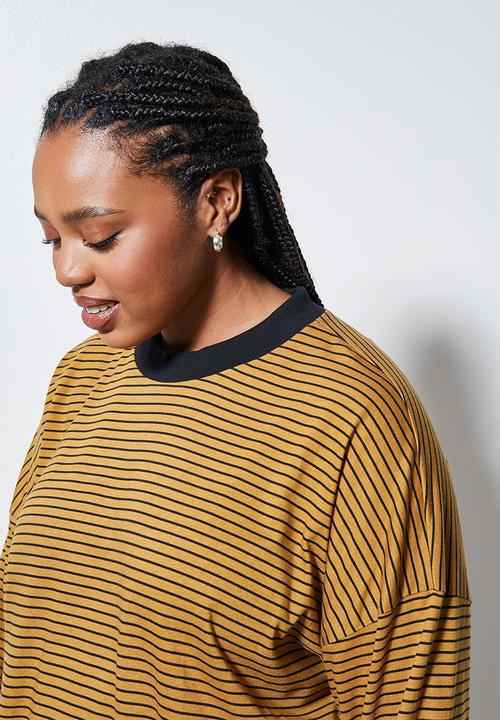 Superbalist - Striped funnel neck tee - tobacco & black stripe